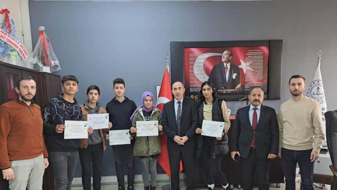 Erasmus+ Projesini Başarıyla Tamamlayan Ardahan Şehit Er Serhat Şanlı Mesleki ve Teknik Anadolu Lisesi Ekibi Yurda Döndü.