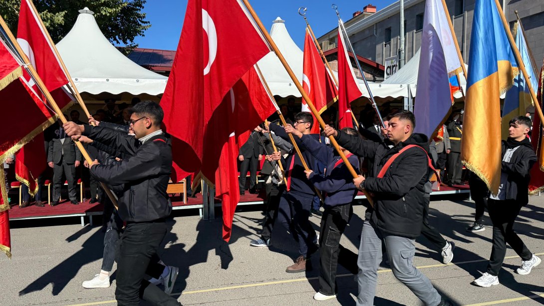 Ardahan'da Cumhuriyet Bayramı'nın 101'nci Yılı, Büyük Bir Coşkuyla Kutlandı..